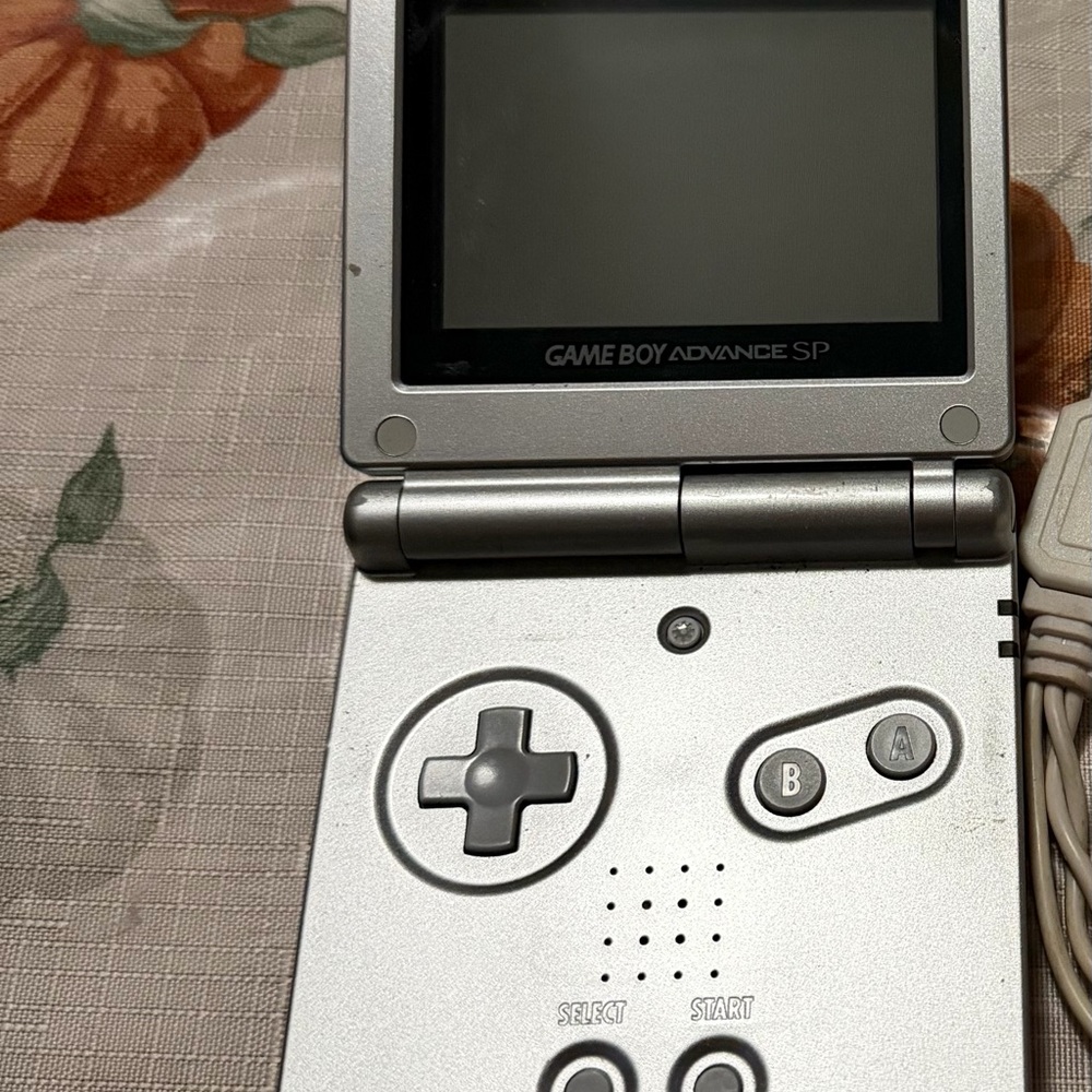 Nintendo Game Boy Advance SP - Metallic Gray